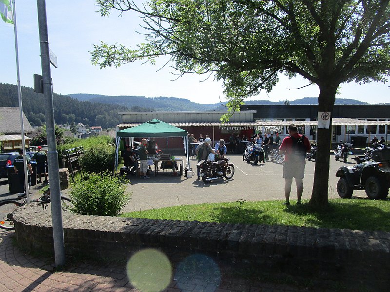 2018.05.26 Probefahrt, Bier, Grill, Freunde, Whisky und... Pflasterarbeiten (154).JPG